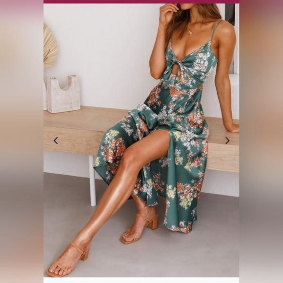 Satin Floral Split Chest Knot Cut Out Midi Dress- Large**New - Picture 3 of 15